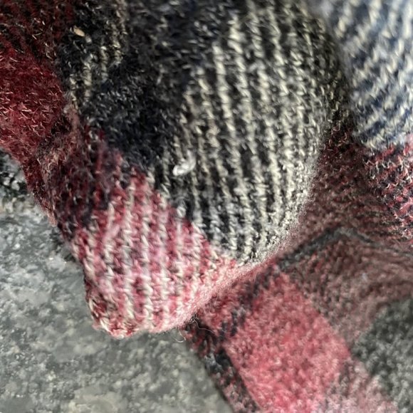 Red Plaid and Charcoal Grey Sweater Size M - Picture 7 of 8
